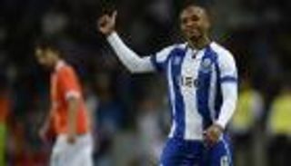 تقارير.. روما يستعد لضم ياسين براهيمي