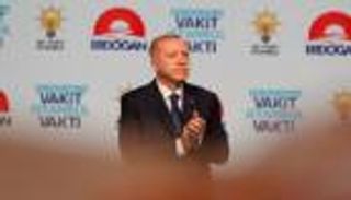 تراجع الاقتصاد التركي يدفع مجموعات استثمارية لتصفية أعمالها