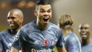 تقارير.. اتحاد جدة يفاوض البرتغالي بيبي