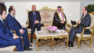 الرئيس السيسي خلال استقباله الوزير أحمد قطان