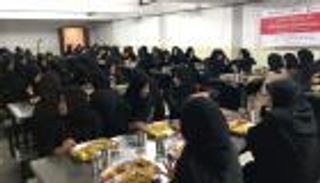 طالبات هنديات يشاركن بمبادرة مليون "فاتحة" لروح زايد في كيرلا