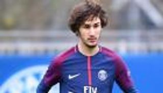 تقارير.. "رابيو الجزائر" يوقع على عقده الجديد مع أرسنال