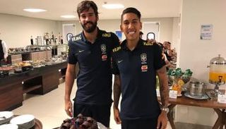 روبرتو فيرمينو مع أليسون بيكر