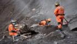 مقتل 100 شخص وتشريد 12 ألف جراء بركان جواتيمالا