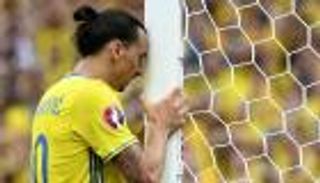 إبراهيموفيتش يحمل الإعلام السويدي مسؤولية غيابه عن المونديال