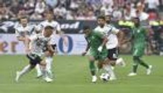 السعودية تخسر بشق الأنفس أمام ألمانيا في البروفة الأخيرة للمونديال