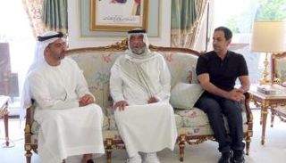 رئيس دولة الإمارات يستقبل عدد من الشيوخ 