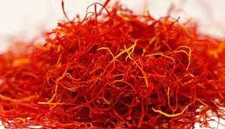 الزعفران.. الذهب الأحمر في موائد الخليج 