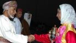 إنفوجراف.. المرأة العُمانية.. دور بارز في التنمية إلى جانب الرجل