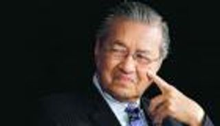 مهاتير محمد يمنع وزراء حكومته من قبول هدايا باستثناء الزهور