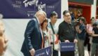 قمة "ترامب ـ كيم" المزيفة.. مشاهد ساخرة تنعش أجواء ساخنة