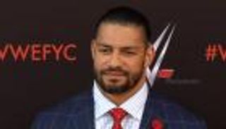 رومان رينز: العمل في مؤسسة WWE يدمر حياتنا