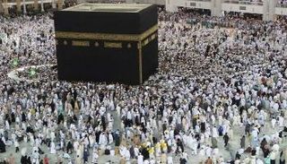 المسجد الحرام في أول أيام شهر رمضان