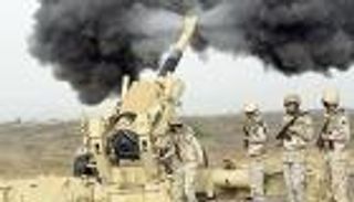 بإسناد إماراتي.. المدفعية تحطم تحصينات الحوثي بالساحل الغربي لليمن