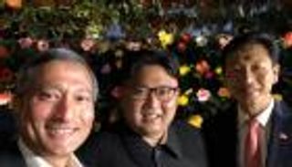 بالصور.. "أول سيلفي" لزعيم كوريا الشمالية