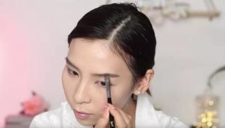 تينا يونج مدونة متخصصة في البشرة والمكياج