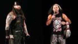 رسالة مرعبة من مات هاردي وبراي ويت إلى فريق "ذا بي تيم"