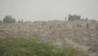 4 مشاهد من داخل الحديدة.. ترهيب حوثي للسكان وتعطيل للخدمات