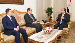 السيسي يلتقي وزيري الداخلية السابق والحالي