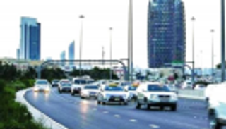 "الداخلية الإماراتية" تدعو السائقين للالتزام بقواعد المرور في العيد