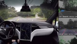 نظام القيادة الذاتية بسيارة تسلا