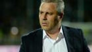 الشباب السعودي يعلن التعاقد مع مدرب روماني