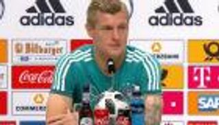 كروس: ما حدث لإسبانيا ليس أزمة