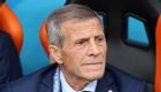 مدرب أوروجواي: منتخب مصر قدم عرضاً قوياً رغم الخسارة