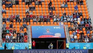 المقاعد الشاغرة في مباراة مصر أوروجواي