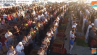 أهالي غزة يقيمون صلاة العيد