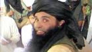 الرئيس الأفغاني يؤكد مقتل زعيم طالبان الباكستانية في غارة أمريكية 