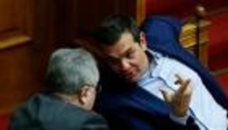 رئيس وزراء اليونان يجتاز اقتراعا على الثقة في البرلمان