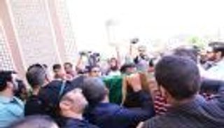 بالصور.. نجوم الفن يشيعون جثمان ماهر عصام