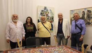 الفنانة نرمين شمس مديرة جاليري لمسات وعدد من الفنانين المصريين 