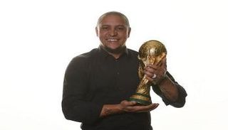 روبرتو كارلوس   