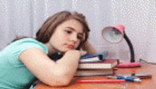 اضطرابات النوم تؤثر على قلوب المراهقين