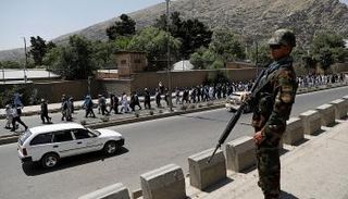 مسيرة السلام تدعو إلى وقف الحرب في أفغانستان- رويترز