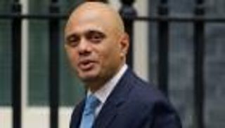 بريطانيا.. لصوص يسرقون الهاتف المحمول لوزير الداخلية