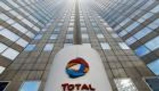 باريس: الشركات الفرنسية لن تبقى في إيران