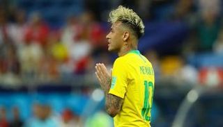 نيمار مهاجم منتخب البرازيل