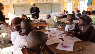 مبادرة دبي العطاء تطلق برنامجا للتوعية بالنظافة الشخصية في زيمبابوي