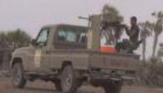 معركة الحديدة.. الانقلابيون يتراجعون إلى الأحياء السكنية ونزوح المئات