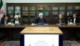 "الحرب النفسية".. أداة النظام الإيراني لخداع شعبه