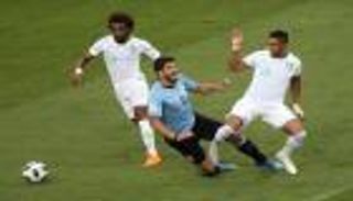 الدوسري يشيد بمستوى السعودية أمام أوروجواي رغم الخسارة