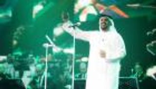 بالصور.. حسين الجسمي يشعل "الدمام" بأغنياته