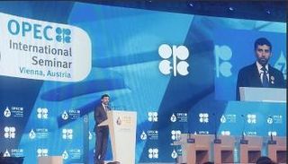  سهيل بن محمد فرج فارس المزروعي وزير الطاقة والصناعة في الإمارات