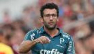 استقالة مدرب بوتافاجو البرازيلي للانتقال للدوري السعودي