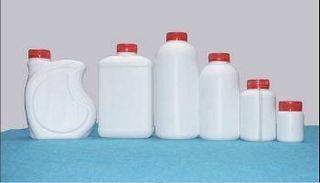 عبوات الحليب البلاستيكية تفرز أحماضا سامة