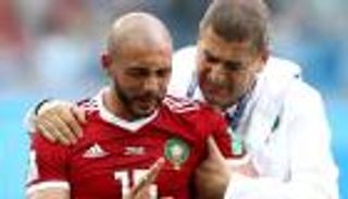 "فيفا" يطالب المغرب بتفسير لإشراك أمرابط أمام البرتغال