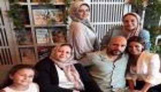 مي سليم ووليد فواز يشعلان "السوشيال ميديا" بالزواج والسن وصورة الوالدة